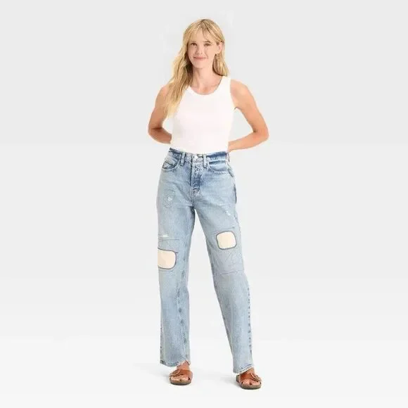 Universal Thread Women's Mid-Rise Patchwork 90's Baggy Jeans Light Wash Size 12 - Picture 3 of 10